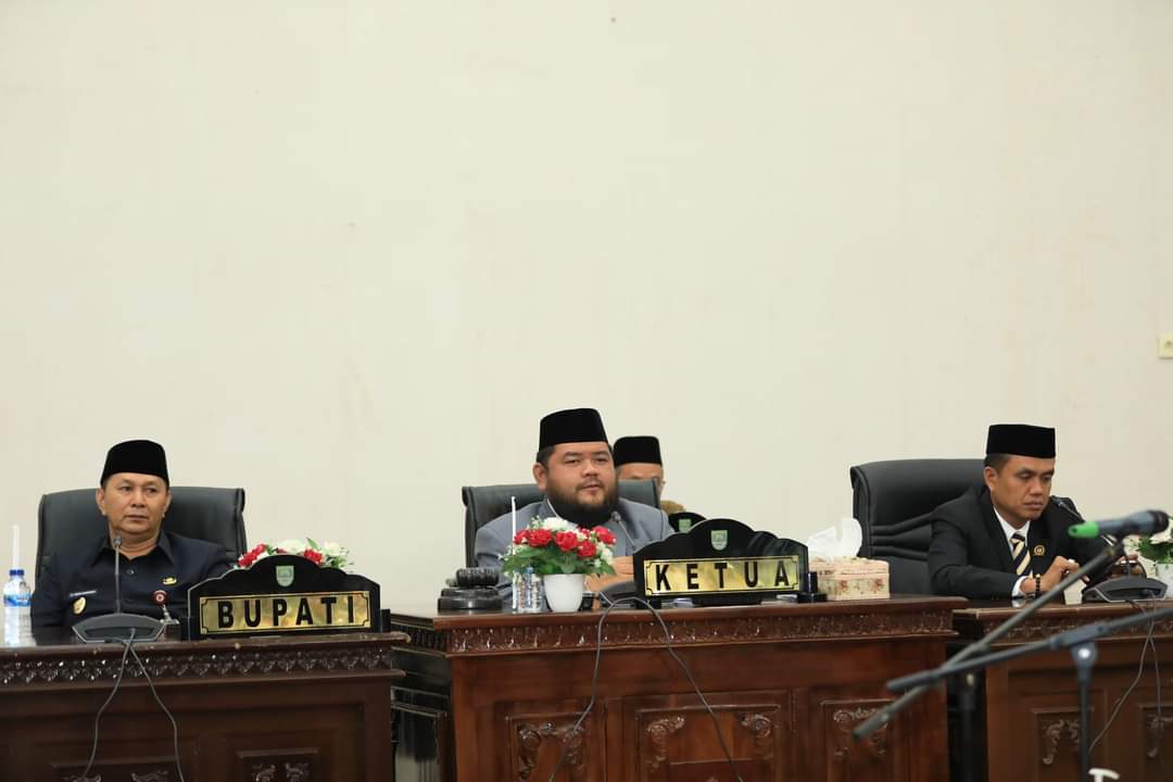 Ketua DPRD Rohul Pimpin Rapat Paripurna PAW  Anggota Fraksi PAN Masa Jabatan 2019 – 2024