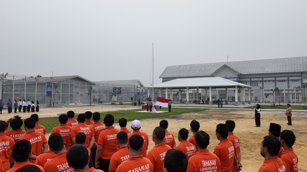 Hari Kesadaran Nasional, WBP Lapas Bagansiapiapi Tunjukkan Disiplin Lewat Upacara Bendera
