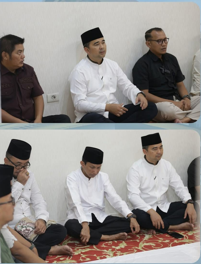 Bersama Gubernur dan Wakil Gubernur Riau, Kadisnakertrans Riau Hadiri  Doa Bersama dan Sholat Tarawih Berjamaah di Rumah Dinas